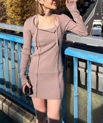 스파이럴 걸 데콜테 개방 초커 원피스
