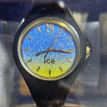 ICE WATCH 세일러문 25주년 기념 모델 우라노스