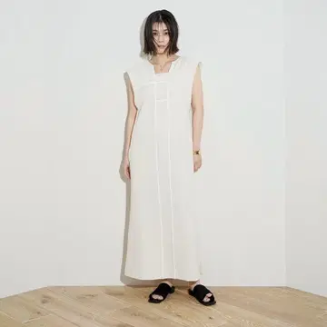 nuyuh 아이보리 슬리브리스 롱 원피스