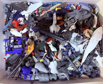 건담 프라모델 정크 부품 미스터리 박스