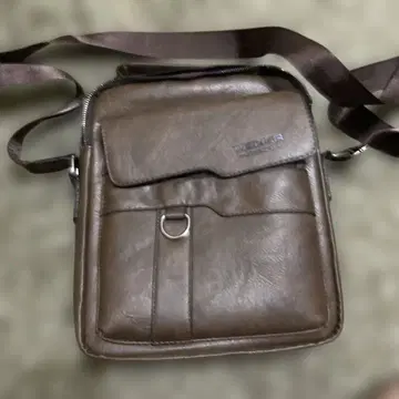 브라운 가죽 숄더백
