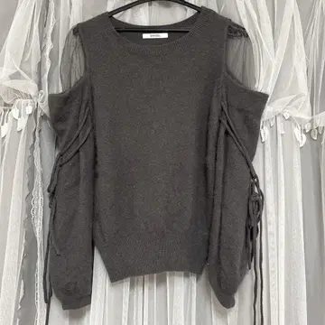 snidel 시스루 숄더 니트 다크 그레이 최종 가격