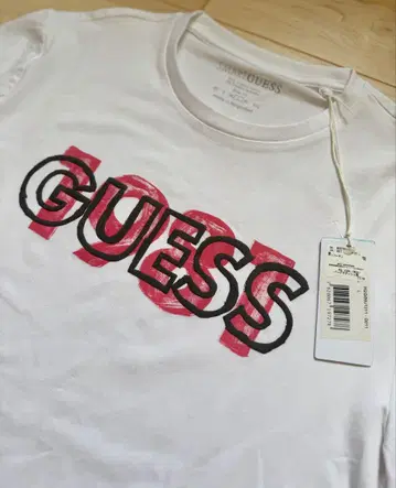 GUESS 로고 T셔츠 M 화이트 1981