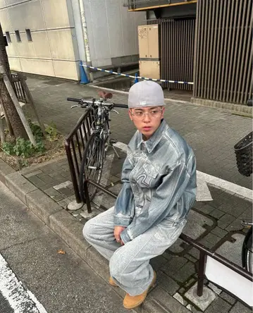 카츠키 군 착용 Evisu 라이트 블루 데님 자켓