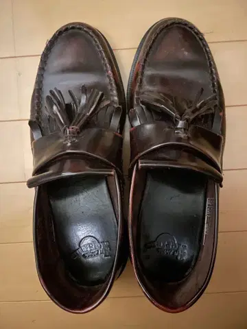 Dr. Martens Adrian 로퍼 체리 레드