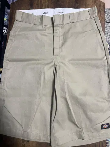 Dickies(디키즈) 루즈 핏 하프 팬츠