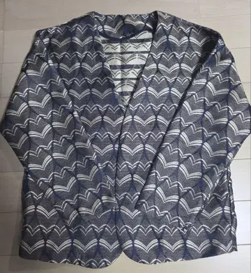antiqua 구매 patterntorso 노카라 자켓 개성있는