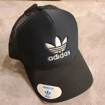 [새상품 미사용] 정품 adidas 우먼 핏 블랙 캡