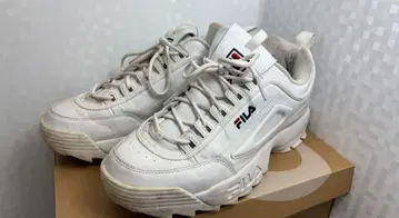FILA 화이트 스니커즈