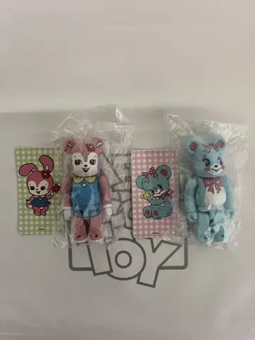 SWIMMER 베어브릭 세트