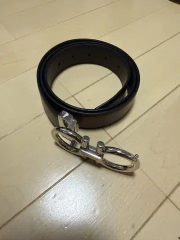 Ferragamo 벨트