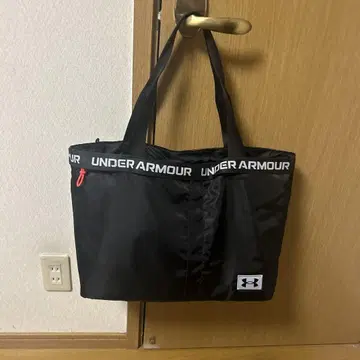 언더아머 블랙 토트백