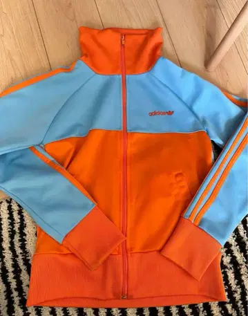 adidas 트랙 자켓 오렌지 블루 아이묭