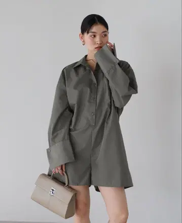 오버 사이즈 그레이 셔츠