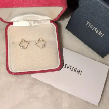 새상품 TSUTSUMI 10K 스퀘어 펄 귀걸이