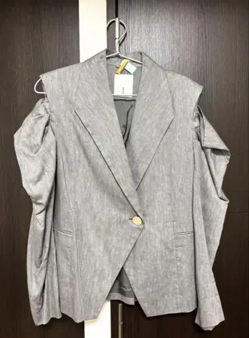 MECRE 커팅 슬리브 자켓