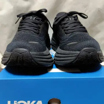 호카 오네오네 본다이 8 블랙 러닝화