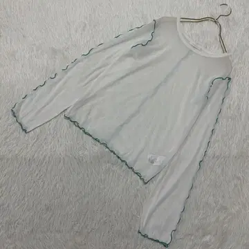 ehka sopo 긴팔 시어 티셔츠 화이트 프리 심플 비침