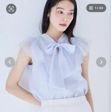 [ 새상품급 ] VIS 시어 샤이니 보타이 프릴 블라우스 블루