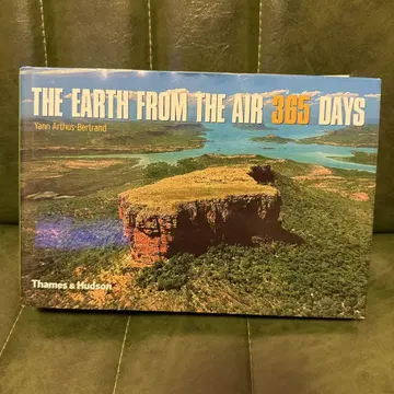 The Earth from the Air 하늘에서 본 지구: 365일