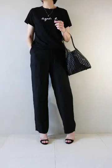 agnis b. 블랙 반팔 티셔츠