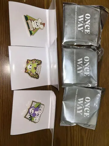 ONCE WAY 핀 배지