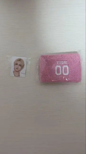 INI 사노 유다이 캡슐 토이 리스트 밴드 ID 사진