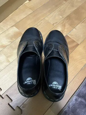 닥터 마틴 블랙 슬립온
