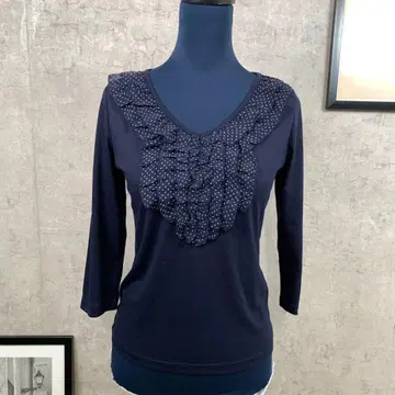 [ 새상품급 ] GALLORIA 티셔츠 칠부 프릴 M 네이비