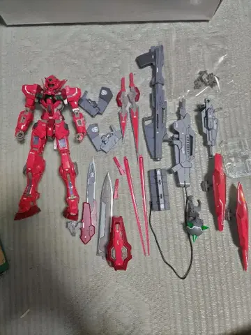 MG 1/100 건담 아스트레아 type F 완성품 정크