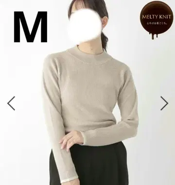 새상품 글로벌 워크 멜티 리브 하이넥 풀오버 M 니트 베이지