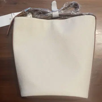아이보리 숄더백