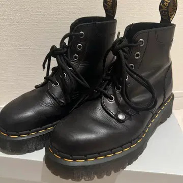 Dr.Martens 101 BEX NW 6 홀 부츠 블랙