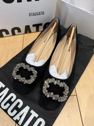 STACCATO 비쥬 플랫슈즈 블랙
