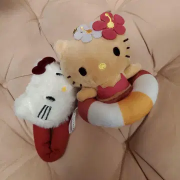 헬로키티 튜브 포함 봉제 인형 키링 세트