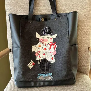 알베로베로 돼지 자수 토트백