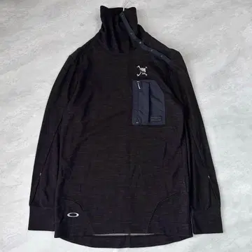 오클리 긴팔 하이넥 디자인 피케 셔츠 스컬 컬렉션 M 골프웨어