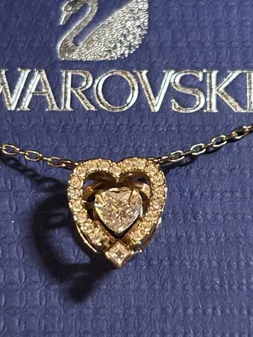 Swarovski 댄싱 하트 크리스탈 목걸이