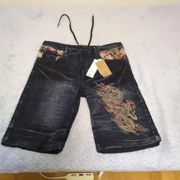 IVANHOE COLLECTION 다크 블루 숏팬츠 4L