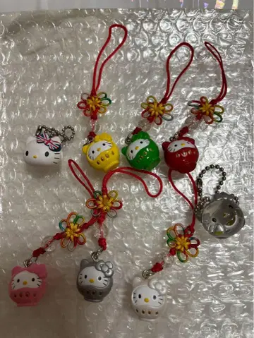 [레어] 헬로키티 달마 조각 끈 8개 세트