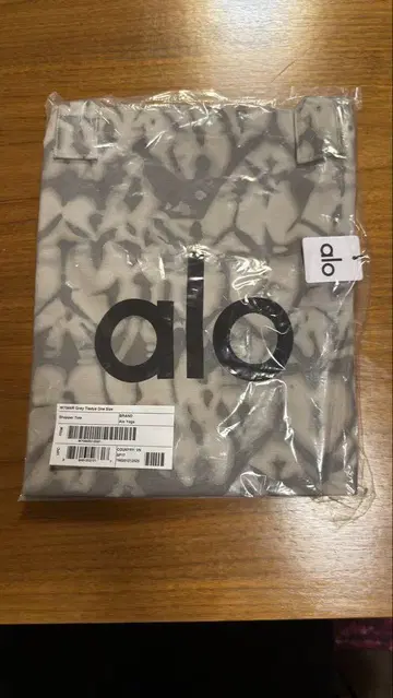 [ 미사용 새상품 ] alo yoga 토트백