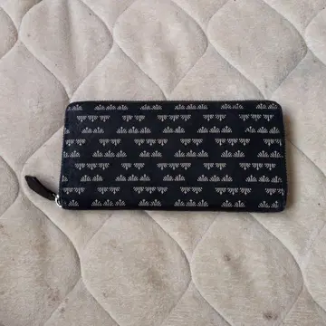 인덴야 블랙 실버 무늬 장지갑