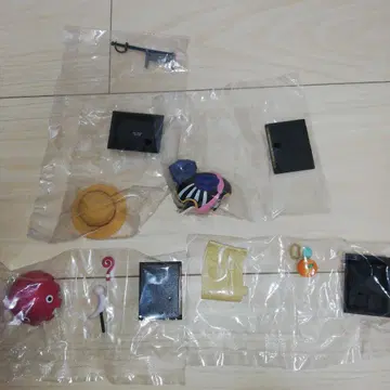 원피스 가샤폰