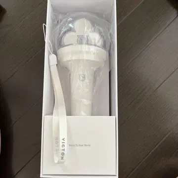 VICTON OFFICIAL LIGHT STICK 2 화이트
