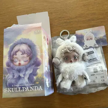 POP MART SKULLPANDA 스컬 팬더 mist