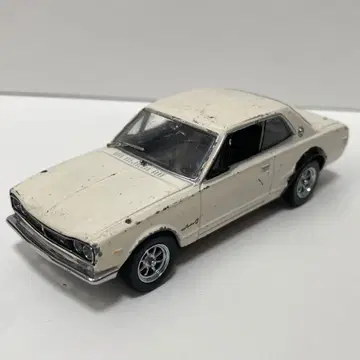 교쇼 1/43 스케일 닛산 스카이라인 2000 GTR KPGC 최저가