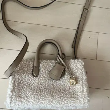 [ 일본 한정품 ] MICHAEL KORS 퍼 스타일 숄더 & 핸드백