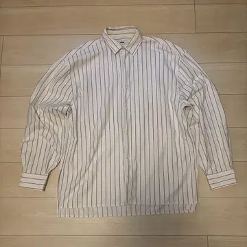 SINSS 루즈 실루엣 스트라이프 셔츠