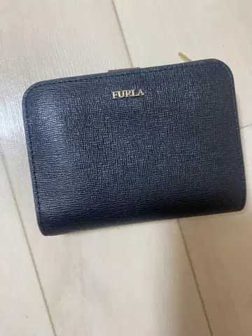 FURLA 접이식 지갑 블랙