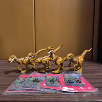 마텔 HBX32 쥬라기 월드 벨로시랩터 4체 세트